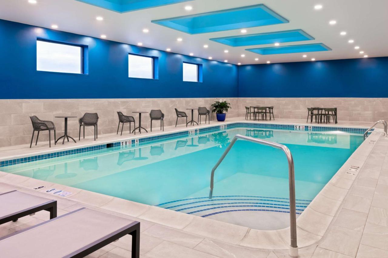Hotel Hampton 3*