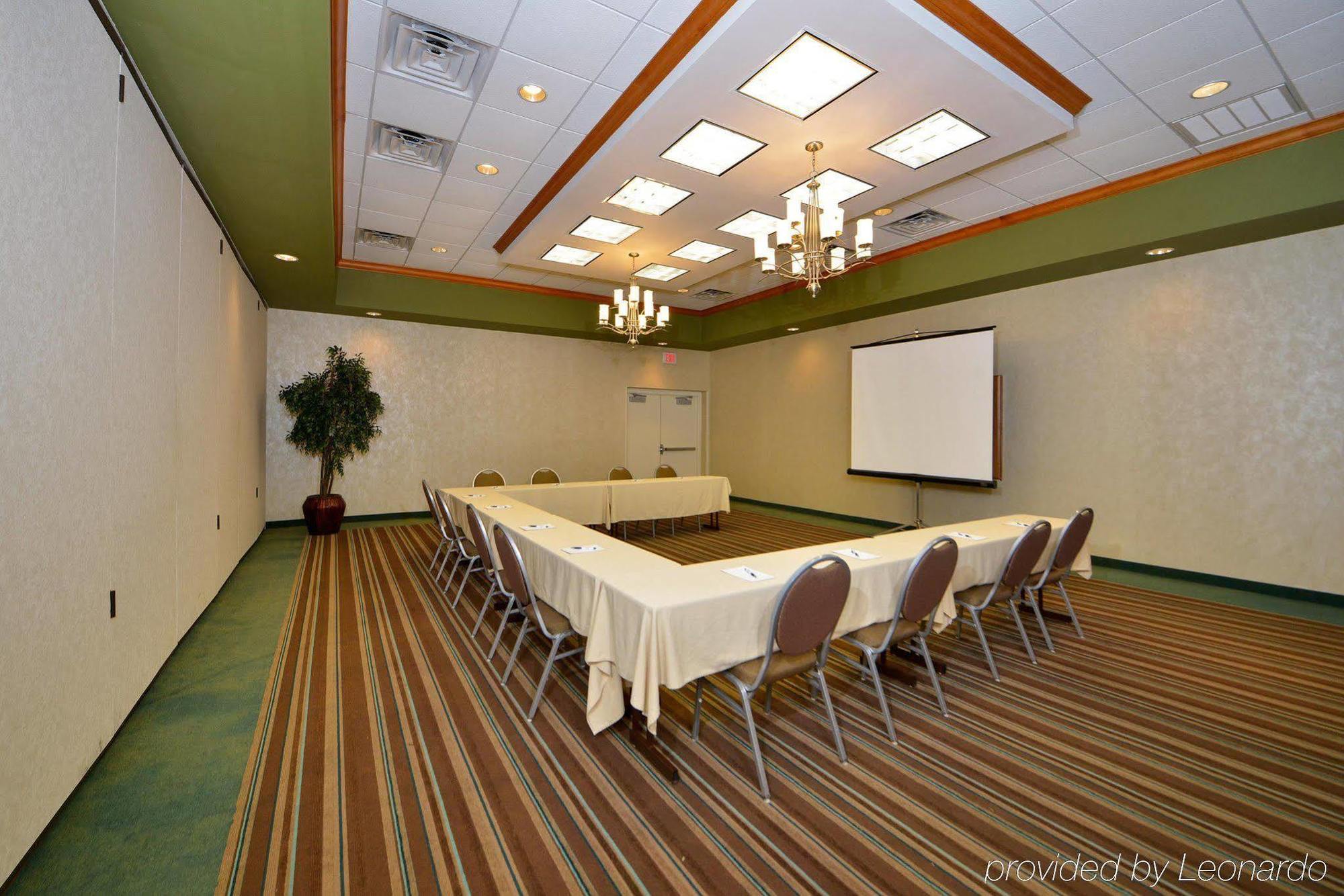 Hampton Hotel 3*